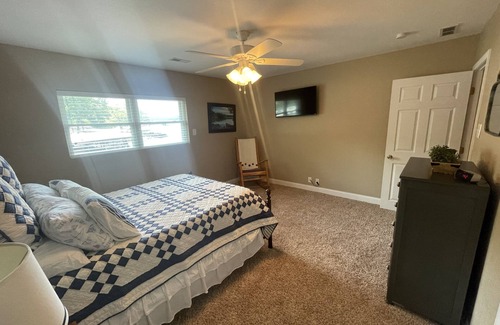 Gravois Mills House | Just A Few Steps from the Lake, Quiet Cove, Perfect for Families