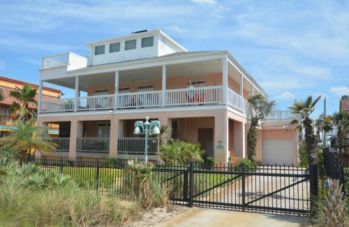 Marineland Acres House | Just Beachy A Luxury Retreat Sleeps 12 3 Levels with Elevator- Perfect for 1-3 Families Travelin