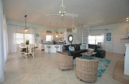 Marineland Acres House | Just Beachy A Luxury Retreat Sleeps 12 3 Levels with Elevator- Perfect for 1-3 Families Travelin