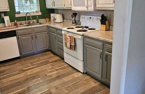 Carroll County House | Just minutes away from hiking trails and The Buffalo River lies our retreat!