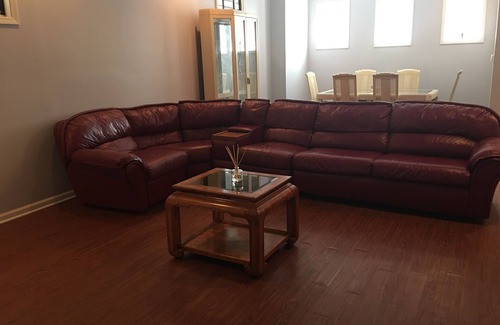 Grand Boulevard House | Just Minutes from Downtown Chicago