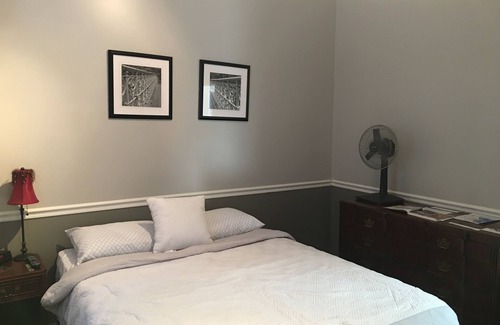 Grand Boulevard House | Just Minutes from Downtown Chicago