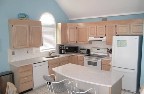 South End Condo | Just one property between you and the beach