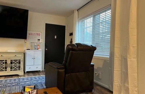 Atlanta Apartment | Just Peachy 2BR 2BA Private Luxury Apartment