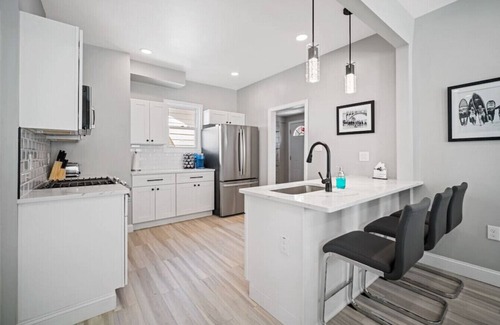 Ventnor City House | Just Renovated 4BR home - 1.5 Blocks to the Beach!