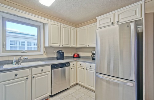 Sunset Beach House | Just steps away from Sunset Beach surf & sand!