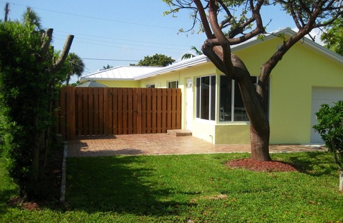 Pompano Beach House | Just Steps From The Beach, Relax At This Beautiful, Charming Home