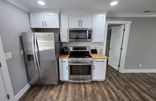 Long Beach Apartment | Just steps from the beach