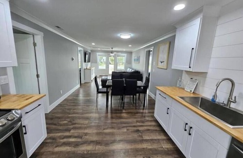 Long Beach Apartment | Just steps from the beach