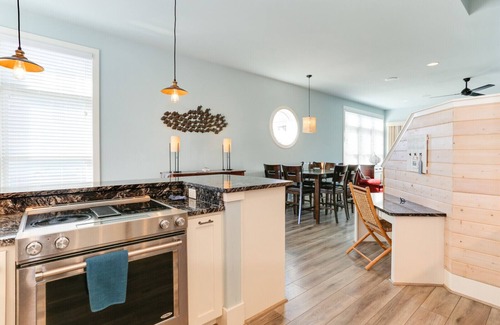 Cape Charles House | Just two blocks away from private beach and access to a private community pool!