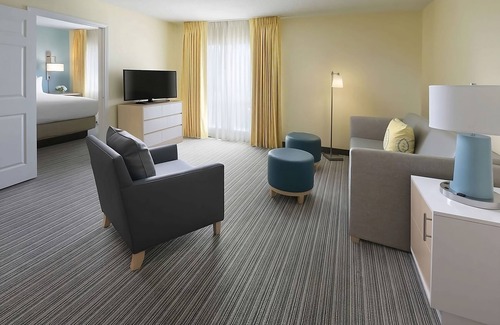Gunter Afs Hotel | Just What You Were Looking For! Onsite Pool, Free Parking