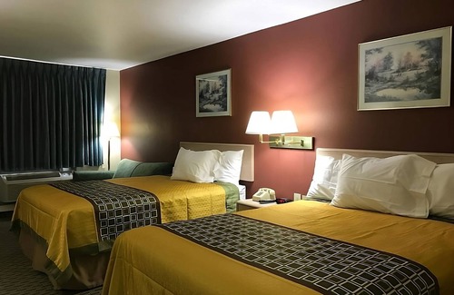 Cabot Resort | Just What You Were Looking For! Free Breakfast & Parking, Outdoor Pool