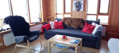 Reykholt House | Kópareykir Cottage