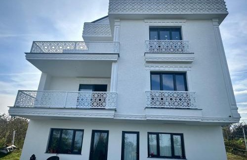 Trabzon House | Köşk de Müstakil bahçeli Konak