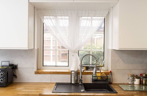 Bowthorpe House | K Suites - Stunning 2 bed House w/free parking