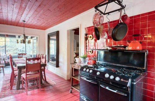 Wrightwood Apartment | K-WC · Hot Tub, AC, Game Rooms, WW Chalet