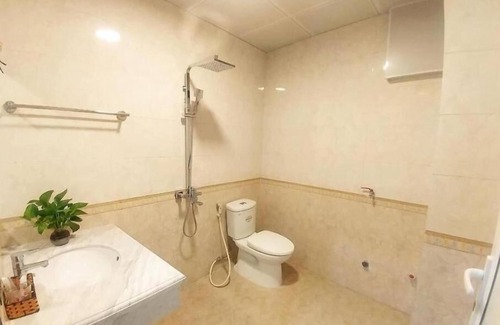 Long Bien Hotel | K17 Hotel - by Bay Luxury