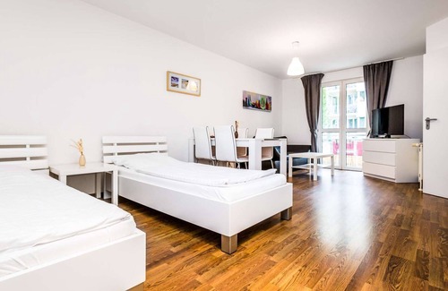 Hoehenberg Apartment | K72 holiday apartment with balcony and free W-LAN in Cologne Höhenberg