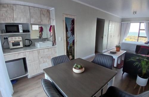 Great Brak River Apartment | Kaaimans Crest Sea-View Apartments - Great Brak River