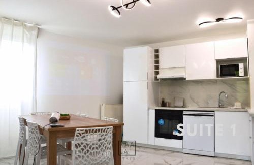 Lognes Apartment | KAALA STAYS - Group friendly apt Disney and Paris with Free Parking