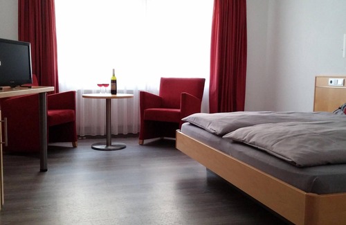 Gundelbach House | Kachelofa