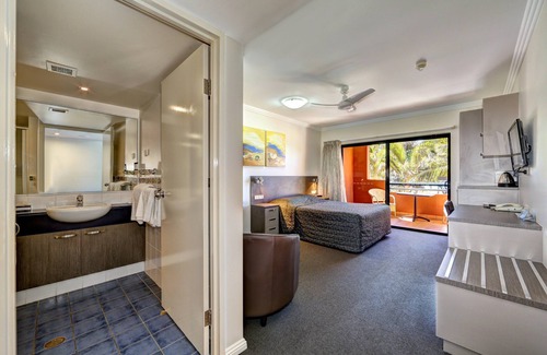 Bargara Hotel | Kacys Bargara Beach Motel