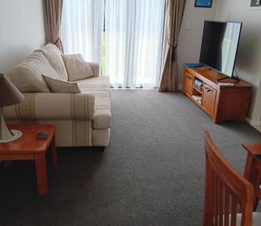Kaiaua Apartment | Kaiaua Bayview Farm Apartment