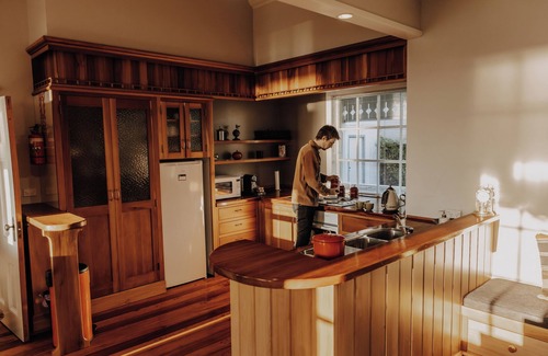 Kaikoura House | Kaikoura Beachfront Villa - KK87184