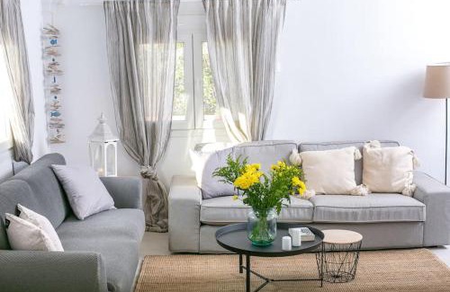 Agii Apostoli House | Kalamos sea view villa Beach walking distance