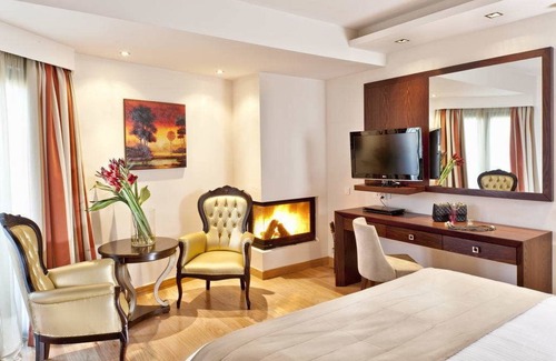 Kalavrita Hotel | Kalavrita Canyon Hotel & Spa