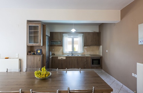 Melissourgakion Villa | Kamelia Villa with Private Pool, BBQ, Playground, Bicycles & Ping Pong table !