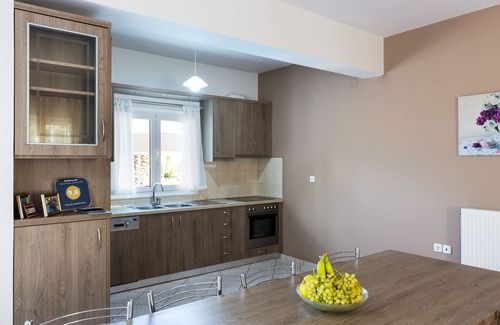 Melissourgakion Villa | Kamelia Villa with Private Pool, BBQ, Playground, Bicycles & Ping Pong table !