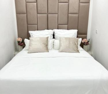 Remscheid Apartment | Kamin und Fußbodenheizung, Luxrem Apartments best in Homeoffice