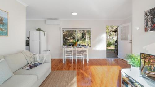Currarong House | Kangaroo Cottage