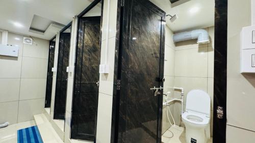 Kannur Hotel | Kannur dormitory 10 Hours