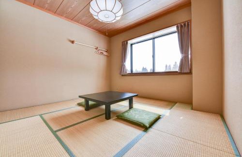 Iiyama Hotel | Kanoe