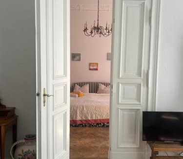 Charlottenburg Apartment | Kant