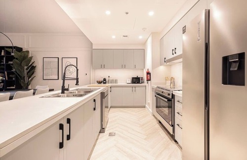 Trade Centre 1 Apartment | Kaori I | 4BR Stunning Burj & Full Fountain Views