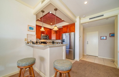 Napili Villa | Kapalua 1 Bedroom Golf Villas Partial Ocean View