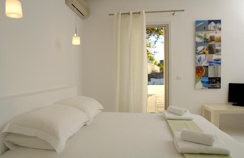 Apollonia Apartment | Kapetan Tasos Suites