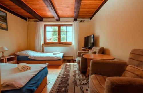 Ryn Hotel | Karczma u Wallenroda