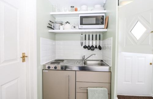 Worthing House | Karibu