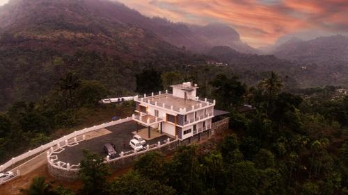 Devikolam Hotel | Karickanattu Nature Resort