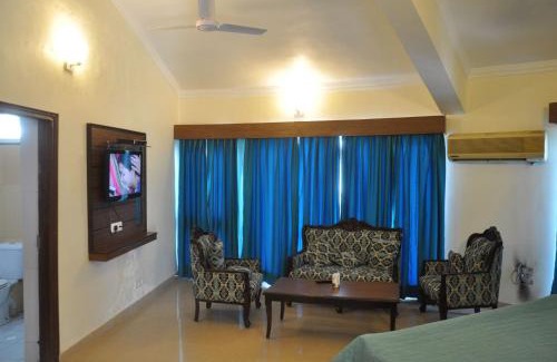 Karnal Hotel | Karna Lake Tourist Resort