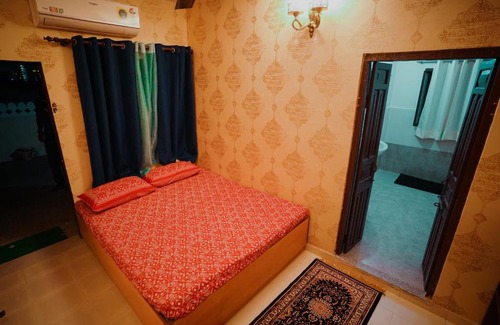 Bani Park House | KARNI VILAS