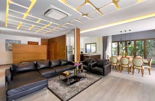 Karon Villa | Karon Beach Pool Villa