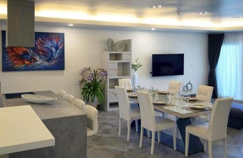Karon Apartment | Karon beach Stylish large 2BR with Sea View