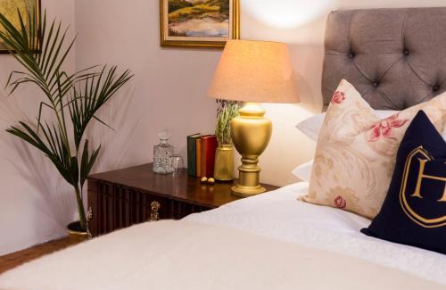 Graaff-Reinet Apartment | KAROO RANCHING Townhouse