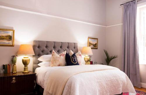 Graaff-Reinet Apartment | KAROO RANCHING Townhouse