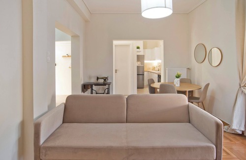 Neos Kosmos Apartment | Kary's Acropolis View Luxury 2BR, 2 BA, Jacuzzi